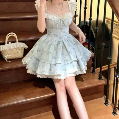 ワンピース レディース 春夏 膝丈 ミニ Aライン フリル袖 小花柄 フラワープリント 半袖 切り替え リボン ウエストマーク 体型カバー 着痩せ 細見え お腹周り 大きいサイズ フレア フェミニン かわいい 普段使い 旅行 デート リゾート