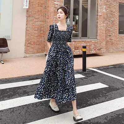 ワンピース レディース 大きいサイズ ゆったり 体型カバー 花柄 フリル スクエアネック パフスリーブ 半袖 膝丈 フレア Aライン きれいめ フェミニン ガーリー かわいい おしゃれ 上品 清楚 大人カジュアル デート服 通勤 通学 お出かけ 旅行 普段使