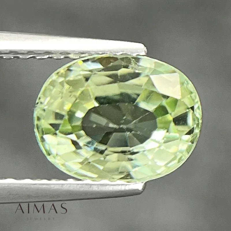 ミントガーネット 2.11ct ルース ◆ オーバル 楕円 ミントガーネットネットルース グロッシュラーガーネット ライムガーネット 蛍光性 2ctアップ 1月誕生石 裸石【ルース 送料無料】【製品へのオーダー加工承ります】RLG.MA