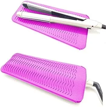 【中古】【未使用】ヘアアイロン耐熱ポーチ 滑り止めマット 2way 260℃の高温も耐熱しやけど防止 旅行出張など携帯に便利 ピンク