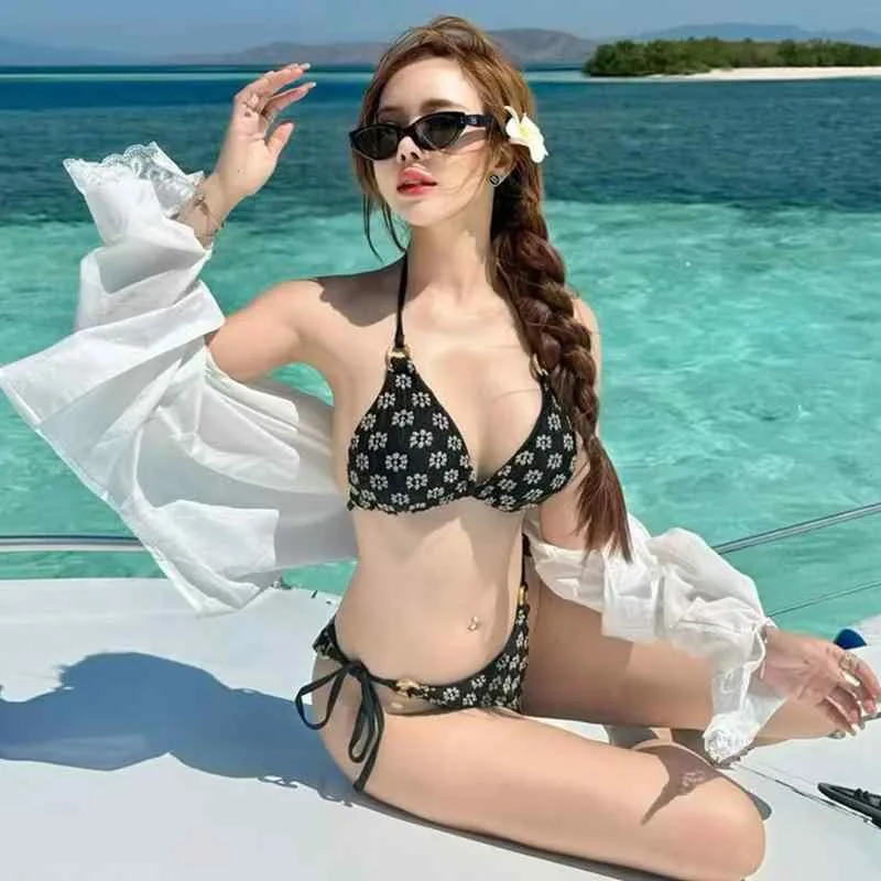 水着 レディース セパレート ビキニ 2点セット バックシャン レースアップ ひまわり 花柄 プリント 温泉 プール ビーチ 海 ノンワイヤー パッド付き セクシー パッドあり 体型カバー