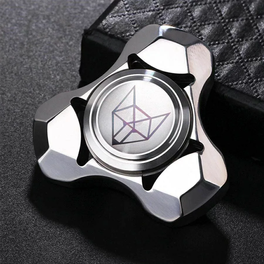 ハンドスピナー 指スピナー フィンガースピナー ベアリング ギアスピナー 指先こまSpinners 超耐久性 高速回転 ステンレススチール キューブ 指先 回転コマ フィジェットトイ 集中力 ストレス解消 暇つぶし 脳トレ 子供大人用のおもちゃ 2026 おすすめ