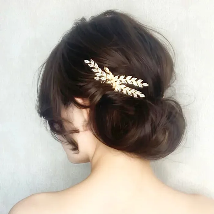 sale【お花モチーフが可愛い】小枝アクセサリー 小枝 ヘッドコサージュ ビジュー ブライダル 花嫁 結婚式 ブライダルアクセサリー ウエディングアクセサリー アクセサリー 海外挙式 パーティー アイテム 着物 和装 髪飾り