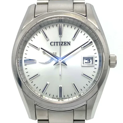 中古 腕時計 メンズ シチズン CITIZEN ザ・シチズン AQ1000-58A A010-T017983 ソーラー エコドライブ シルバー デイト表示 生産終了モデル OH済み