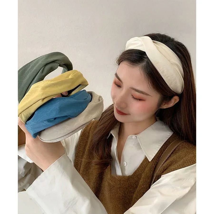 幅広カチューシャ レディース 大人可愛い シンプル ヘアアクセサリー 痛くない