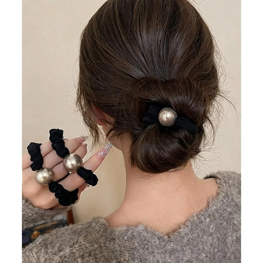 ヘアゴム シュシュ 大粒パール おしゃれ 髪飾り かみかざり ヘアアクセサリー レディース 韓国風 ポニーテール お団子 通勤 デイリー エレガント かわいい プチプラ ブラック 送料無料