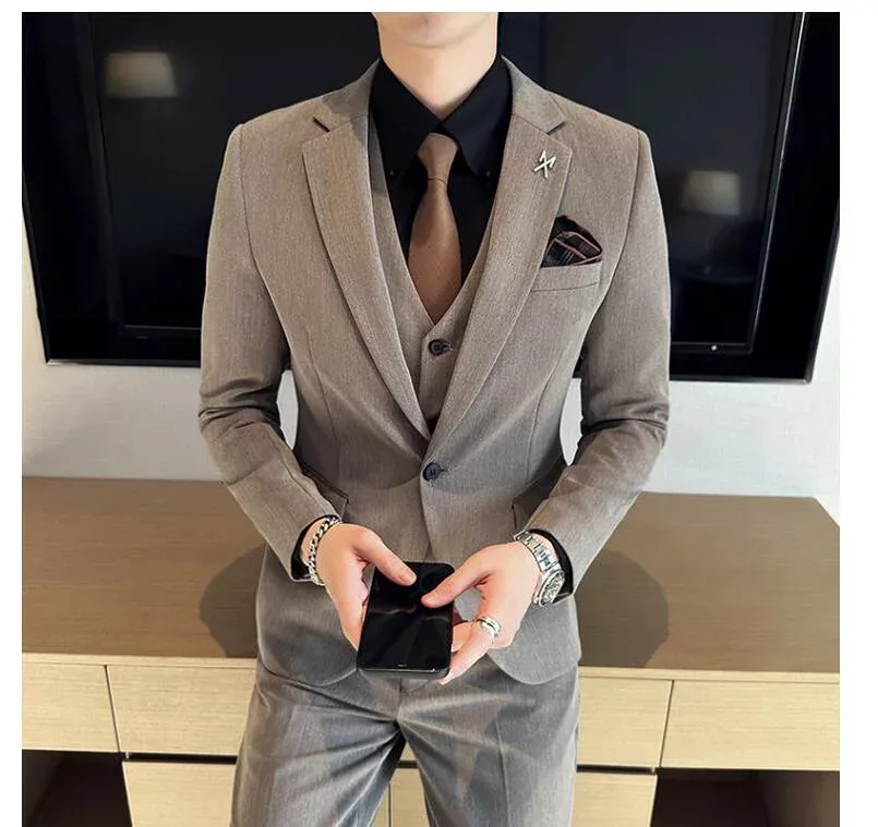 フォーマル 大きいサイズ ビジネススーツ 結婚式 パーティー 二次会 オフィス セレモニー 通勤就活面接 無地 おしゃれスーツ カジュアル 3点セット スリーピース メンズスーツ ジャケット+ベスト+ズボン 細身 送料無料 お呼ばれ 3ピーススーツ 紳士服 タキシード