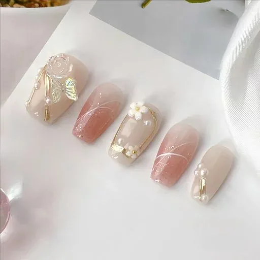 LemiVibe·「胡蝶ノ夢」ネイルチップ ロング ピンク 100%ハンドメイド 貼るだけネイル つけづめ つけ爪 春 人気 可愛い 韓国 ジェルネイル ネイルシール セルフネイル ネイルステッカー おう…