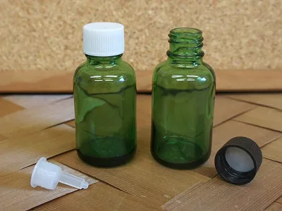 遮光瓶 Tグリーン 30ml ドロップ栓付