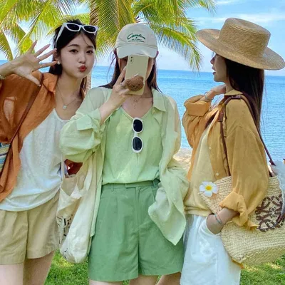 コットンリネン 着心地 柔らかい 無地 大人 レディース Tシャツ ゆったり フランスの 綿 リネンの 日焼け防止 白 シャツ レディース 長袖 薄手 ゆったり アウターシャツ 韓国 リネン トップス 夏