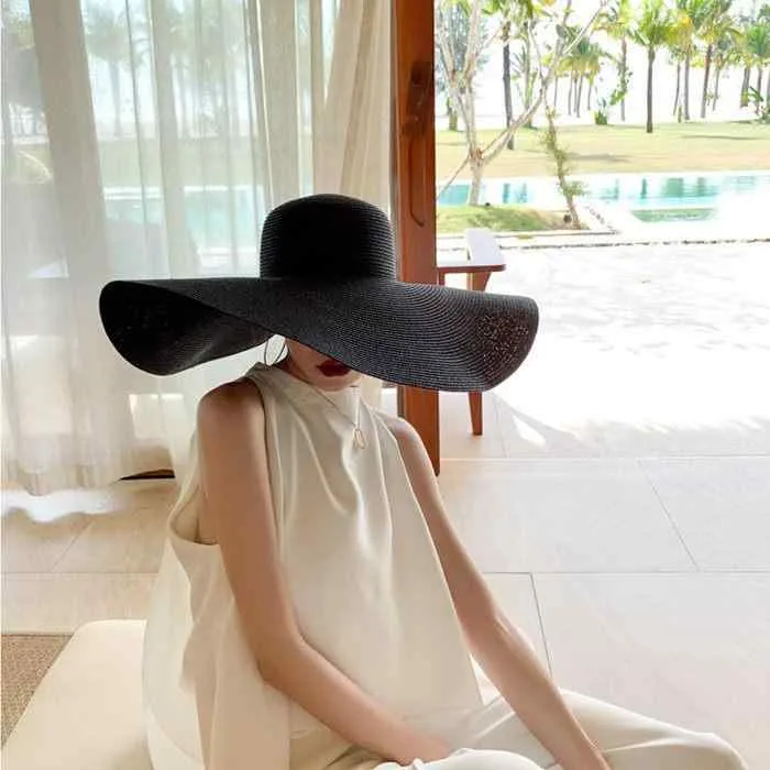麦わら帽子 レディース 大つば ラウンドトップ ブラック 光沢仕上げ レトロ リゾート エレガント 夏用 ビーチ 旅行 フォトジェニック ストロー素材 軽量 女性向け ハット スタイル
