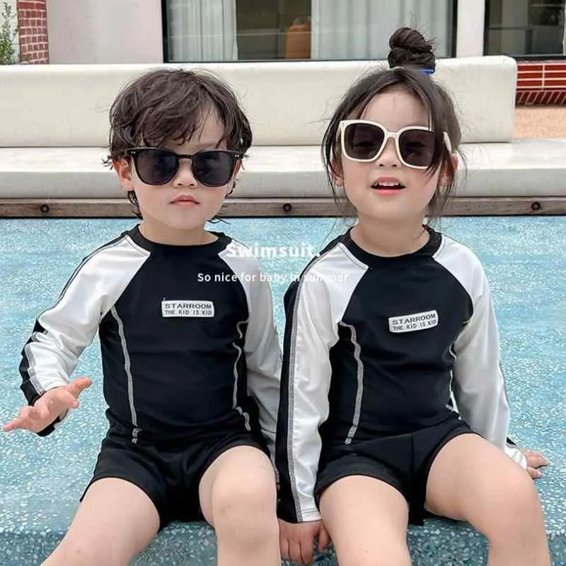 水着 男の子 キッズ 長袖 ラッシュガード 上下セット セパレート スイムウェア 女の子 ジュニア ベビー スイミング スクール 紫外線対策 日焼け防止 吸汗速乾 伸縮性 ストレッチ スイムスーツ ビーチ 海 プール リゾート 子供用 学校 園児 小学生