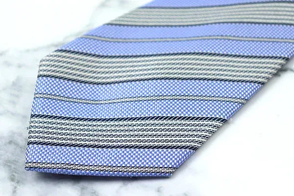シンプルフレーズクラバット SIMPLE PHRASE CRAVAT ポリエステル ストライプ柄 ブルー ポリエステル ブランド ネクタイ 送料無料 【中古】【美品】