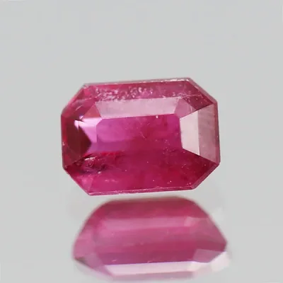 【3連休は10%クーポンの日】 ☆レッドベリル レッドエメラルド オクタゴン 0.09ct 限定1個 ※こちらのルースを使用してのカスタマイズもお受けできます。 aut10