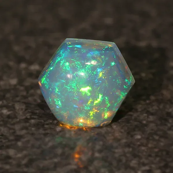 【ポイント10倍 本日20時〜】 ☆エチオピア オパール カボション ヘキサゴン 1.53ct 限定1個 ※こちらのルースを使用してのカスタマイズもお受けできます。誕生石10月 pbn10