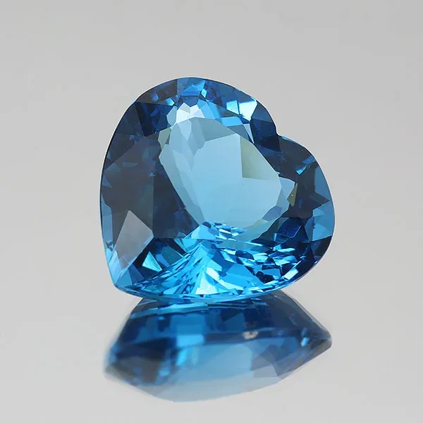 ☆大粒ハート 21mm ロンドンブルートパーズ 36.35ct※こちらのルースを使用してのカスタマイズもお受けできます。 誕生石11月
