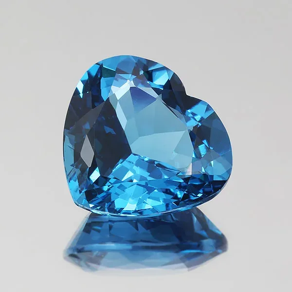 ☆大粒ハート 21mm ロンドンブルートパーズ 33.15ct※こちらのルースを使用してのカスタマイズもお受けできます。 誕生石11月