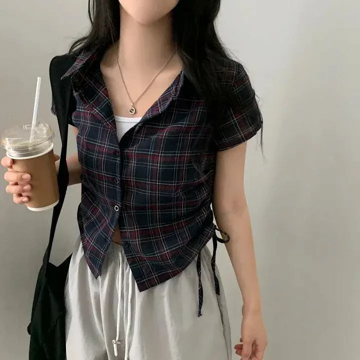 シャツ レディース 春夏 韓国風 フレンチスタイル 小物デザイン ギャザー ウエスト切り替え スリム効果 百搭 ショート丈 チェック柄 トップス 軽量 通勤 普段使い 伸縮性 吸湿速乾 コットン ハイウエスト ビッグシルエット Vネック ブラック ピンク
