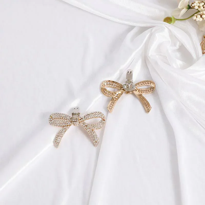 靴飾り レディース シューズクリップ キラキラ 水飾 合金 シューズアクセサリー ビジュー 取り外し可能 2個セット 1足分 結婚式 パーティー お呼ばれ フォーマル パンプス サンダル スニーカー デコレーション