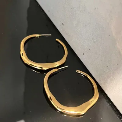 ピアス レディース ゴールド リング フープ 華奢 金属アレルギー対応 極細 電気メッキ加工 小ぶり 2個セット 通勤 通学 オフィス カジュアル 上品 知的 きれいめ