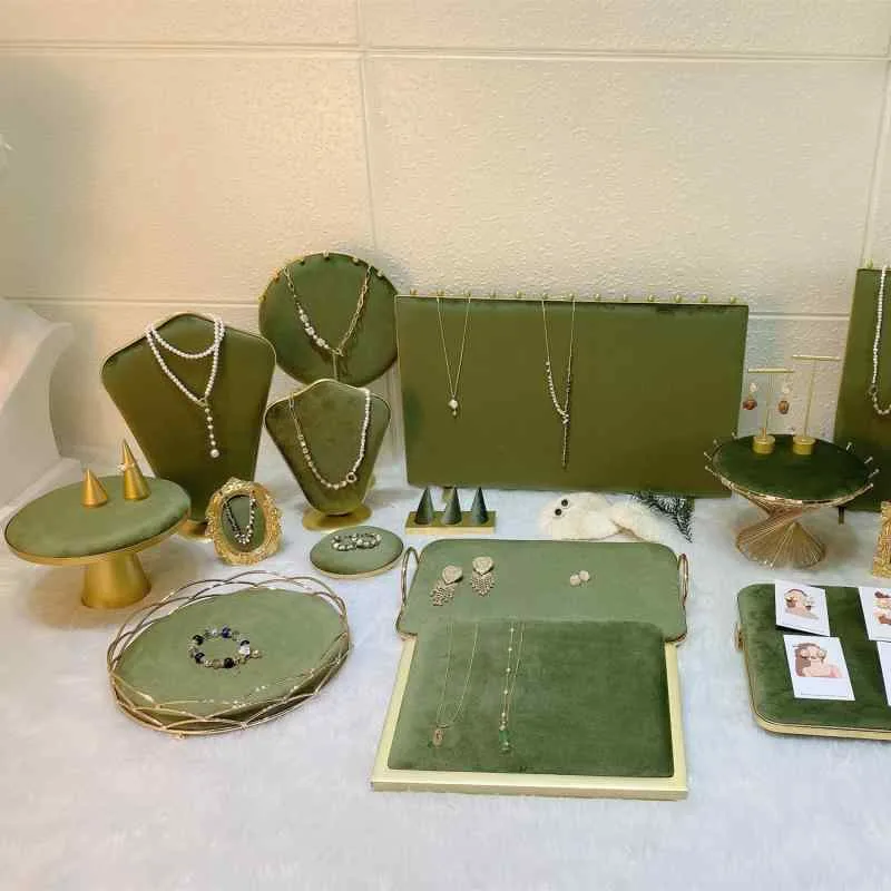 ディスプレイ什器 レディース ジュエリースタンド ネックレスホルダー アクセサリートレイ 展示道具 アボカドグリーン ベロア 高級感 小物入れ 撮影小物