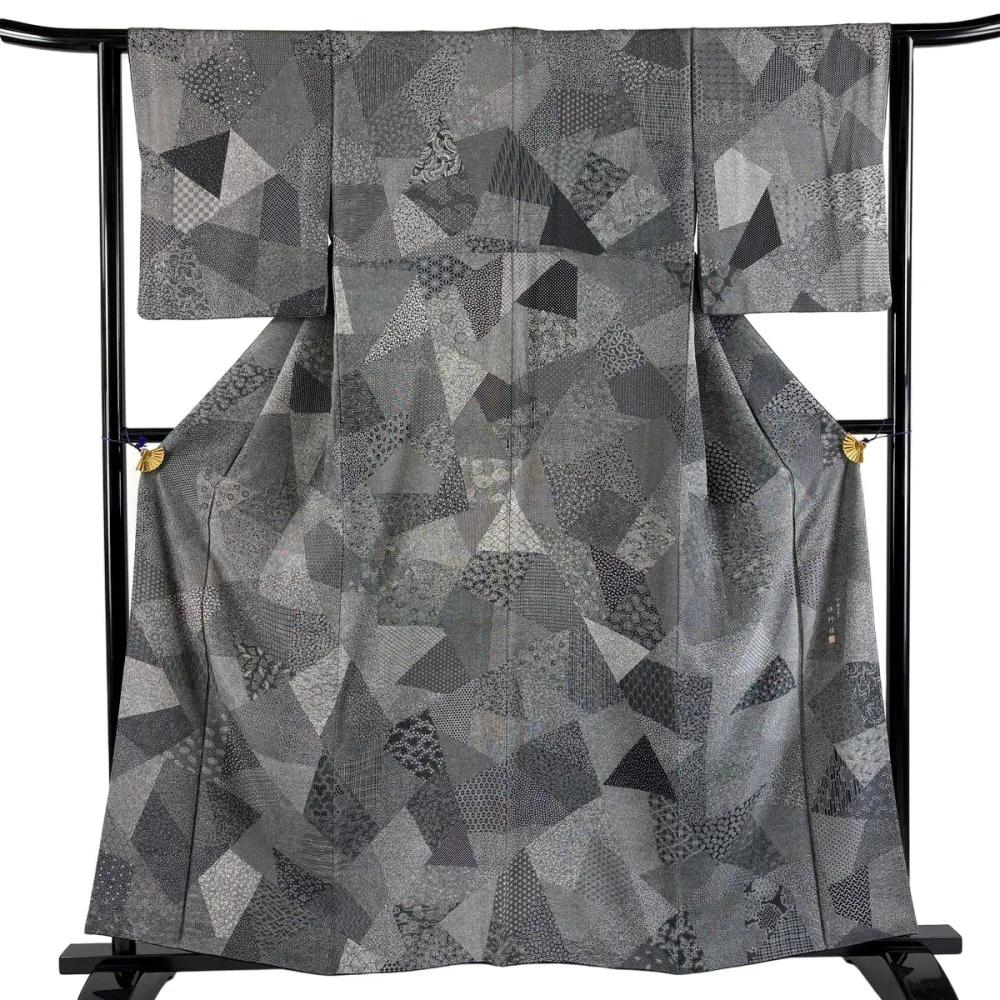 【美品】 江戸小紋 身丈158cm 裄丈62cm S 袷 保科信 落款あり 寄せ柄 草花 墨色 正絹 秀品 【中古】