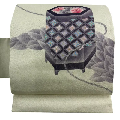 【美品】 名古屋帯 優品 貝桶 七宝 金彩 クリーム 正絹 【中古】