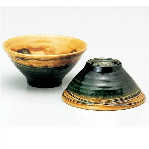 瀬戸焼 陶房淳 織部 組飯碗 (大)12.8×6cm (小)11.8×5.3cm
