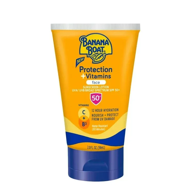 バナナボート サンプロテクション+ビタミン フェイス用日焼け止めローション SPF50 59ml Banana Boat Sun Protection + Vitamins Face Sunscreen Lotion SPF 50, 2 fl oz 【お取り寄せ商品】