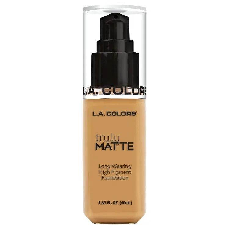 エルエーカラーズ リキッド トゥルーリーマット ファンデーション ゴールデンベージュ 40ml L.A. Colors Liquid Truly Matte Foundation, Golden Beige, 1.35 fl oz 【お取り寄せ商品】