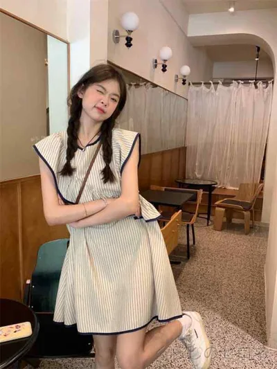 ワンピース レディース 春夏 フレンチスタイル ストライプ柄 短袖 フラッタースリーブ ゆったり 小柄向け ドールスカート アシンメトリー フリルエッジ ベビードール カジュアル 日常