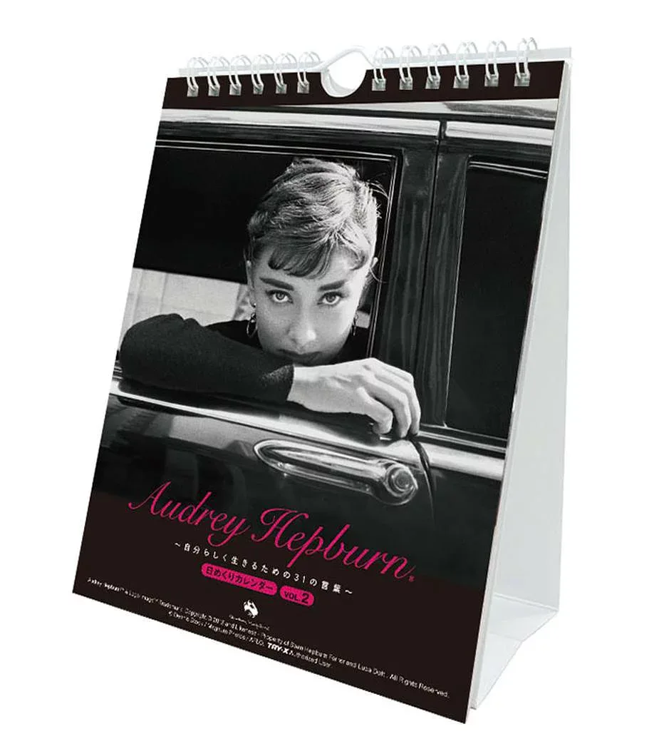 【最大1000円OFFクーポン!】【取寄品】オードリー ヘプバーン 2027 Calendar 万年 卓上 壁掛けカレンダー2027年 自分らしく生きるための31の言葉 令和9年 トライエックス【メール便可】