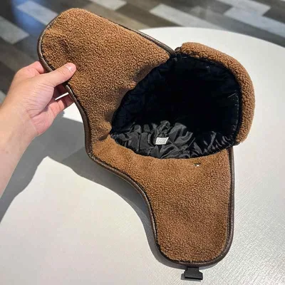 パイロット帽子 男性用 秋冬 防寒 レザー 雷鋒帽 アウトドア バイク スキー 防風 耳あて付き サイクルキャップ ブラック コーヒー色 カーキ色 Mサイズ 56-58cm 保護 保温 エキゾチック レトロ 異国情緒 麂皮2