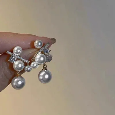 ピアス レディース アクセサリー パール 切り替え ジルコニア S925銀針 スタッドピアス エレガント 揺れる 耳飾り 優雅 かわいい おしゃれ ジュエリー デート用 普段使い オフィス用 通勤 お呼ばれ 結婚式 二次会 パーティー プレゼント ギフト
