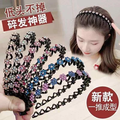 カチューシャ レディース ヘアアクセサリー 髪飾り 花柄 ジルコニア付き ヘアバンド ヘアアレンジ 前髪整理 髪留め 髪留め具 大人かわいい おしゃれ シンプル キラキラ ヘアアクセ まとめ髪 普段使い デイリー 通勤 通学 オフィス 発表会 お呼ばれ