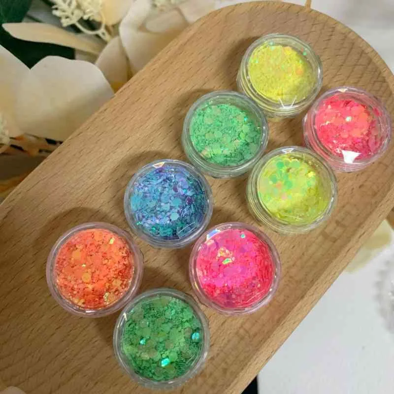 ネイルパーツ レディース DIY用 ネイルアート用品 蛍光色 グリッター スパンコール キャンディーカラー カラフル 輝き キラキラ デコレーション素材 セルフネイル用品 ジェルネイル用 爪装飾 アクセサリー素材 ハンドメイド素材 ネイルデザイン ネイル