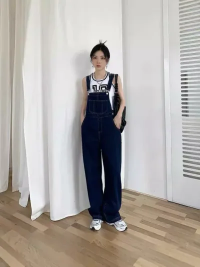 牛仔 背带パンツ 女性用 春夏 2025年 高腰 ワイドレッグ ゆったり スリム効果 綿混 ポリエステル 薄手 ポケット ロング丈 直筒 深ブルー デニム素材 軽量 普段使い カジュアルスタイル ゆったりシルエット