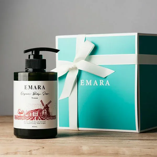 EMARA ウィメンズボディーソープ 400ml ギフト ボディーシャンプー ボディウォッシュ 全身洗浄料 石けん 石鹸 日本製 女性向け さっぱり しっとり バラとバニラの香り 香りケア アロマ エマラ えまら
