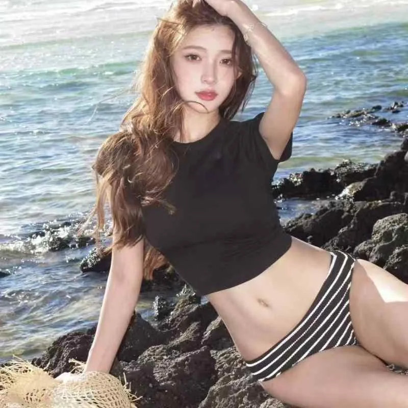 水着 レディース セパレート ビキニ スイムウェア 黒 ストライプ 縞模様 セクシー 海 ビーチ リゾート 温泉 旅行 プール 盛れる パッド入り 小胸 バストアップ スタイルアップ 体型カバー 伸縮性 ストレッチ おしゃれ スポーティ