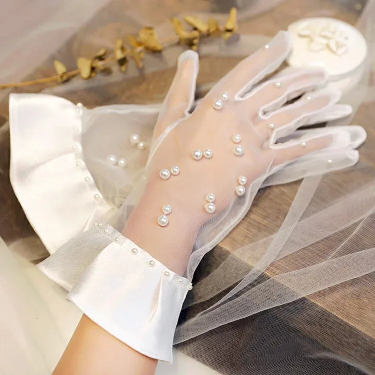 Cute pearls and edging♪ Organdy short gloves Pearl Elegant Simple Adult cute Organdy lace bridal gloves Wedding gloves Bridal gloves Bridal gloves Wedding gloves Short gloves Gloves