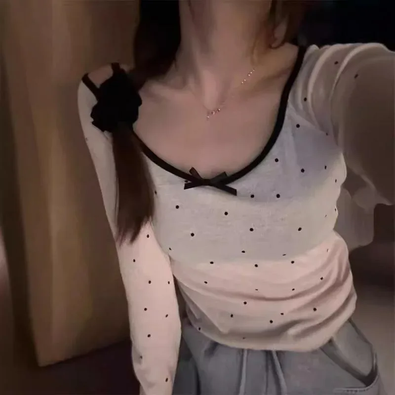 カットソー レディース 長袖 トップス 肩出し オフショルダー タイト セクシー系 かわいい ドット柄 シースルー 透け感 薄手 伸縮性 ストレッチ フィット感 スリムシルエット 体型カバー 着痩せ 細見え 無地 モノトーン ガーリー カジュアル 大人可