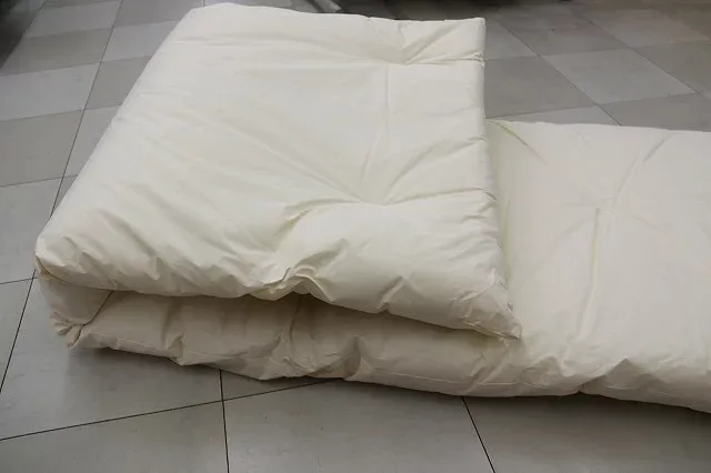 トラックふとん 綿敷ふとん 大型用 キナリ サイズ巾65x丈220x厚み8cm 生地ポリ中身ポリエステル100%1.2k 安心の日本製