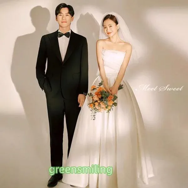ウェディングドレス ウエディングドレス 二次会 2.5次会 結婚式 披露宴 前撮り 後撮り ブライダル ロングドレス 花嫁 Aラインドレス サテン ビスチェ ベアトップ