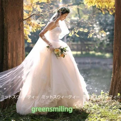 ウェディングドレス 二次会 リゾートドレス 結婚式 ブライダル 前撮り ベアトップ ビスチェ プリンセス 花嫁 チュール 後撮り ロケーション撮影 ウエディング