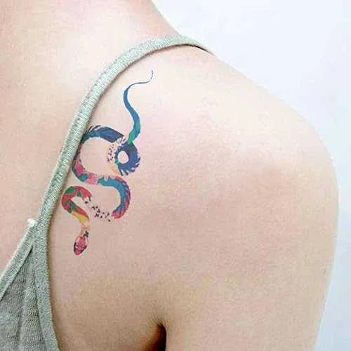 Ottati 小さなかわいい一時的なタトゥーステッカー カラーヘビ (2 枚) Oottati Small Cute Temporary Tattoos Stickers Colored snake (2 Sheets)