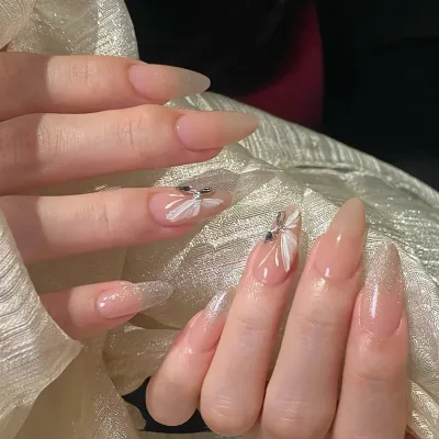 BHIDENAW ネイルチップ ショート 24枚入 人気 和風 かわいい シンプル おしゃれ 成人式 結婚式 パーティー 日常生活に使用できます 花嫁ネイル 光沢 つけ爪 両面テープ ウッドスティック (シンプル -26, M)