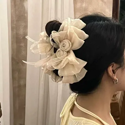 ヘアクリップ レディース バレッタ 髪留め 髪飾り 蝶々結び リボン 大サイズ フランス エレガント 大人かわいい おしゃれ ヘアアクセサリー 髪留め具 留め具 まとめ髪 簡単アレンジ ヘアアレンジ シニヨン お団子ヘア ハーフアップ デイリー カジュ