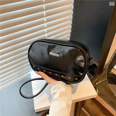 レディース ミニ 丸型 バッグ チェーン ショルダー クロスボディ ファッション ユニーク スタイリッシュ コンパクト 日常使い コーディネート フリー 軽量 ポータブル