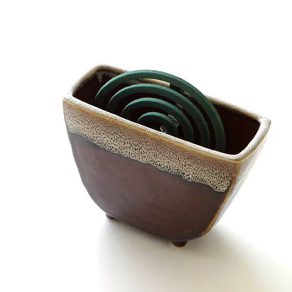蚊取り線香ホルダー おしゃれ 陶器 アメ釉 蚊遣り 蚊やり 蚊遣り器 蚊遣器 蚊取り線香入れ 和風 かわいい 蚊取線香 スタンド 立て 縦型 日本製 焼き物 美濃焼 陶器の蚊遣り ブラウン