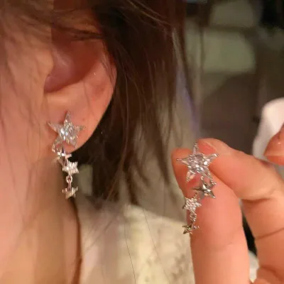 ピアス レディース 星モチーフ キラキラ 流星 ロング フープ 金属アレルギー対応 シルバー